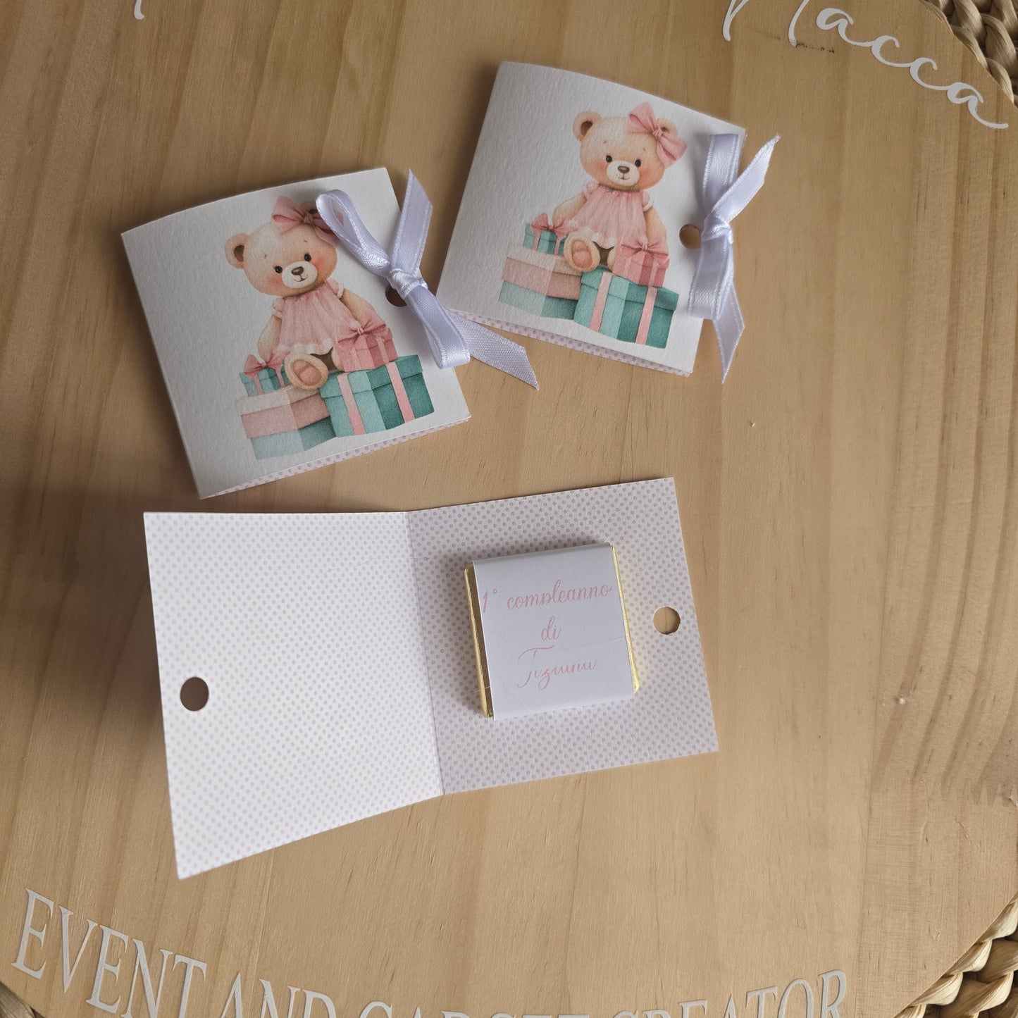 Card a libretto con cioccolatino